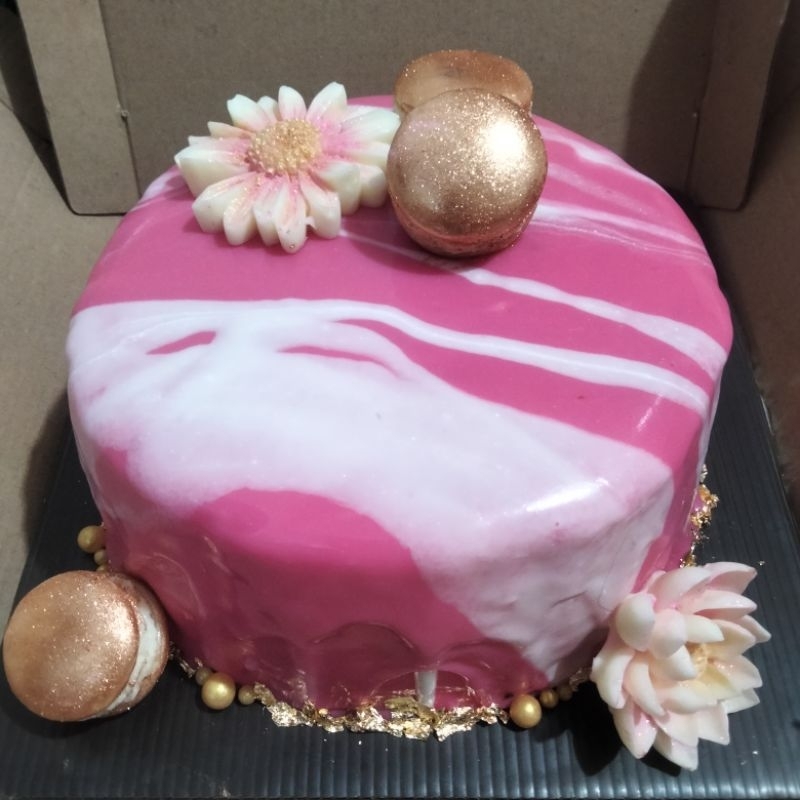 

Mirror glaze cake base blackforest gluten free