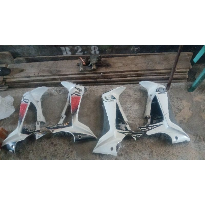 sayap tebeng supra x 125 batman ORIGINAL murah