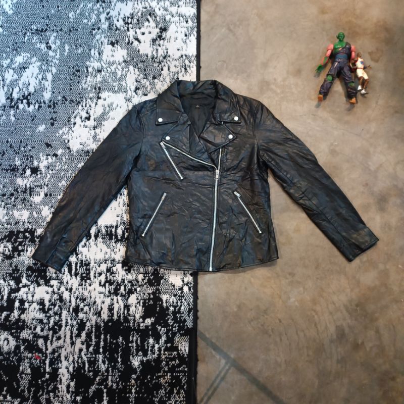 Jaket Kulit Sintetis Ramones Uniqlo