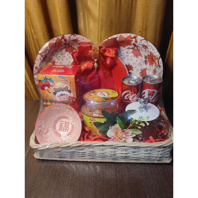 

Parcel CNY 2025