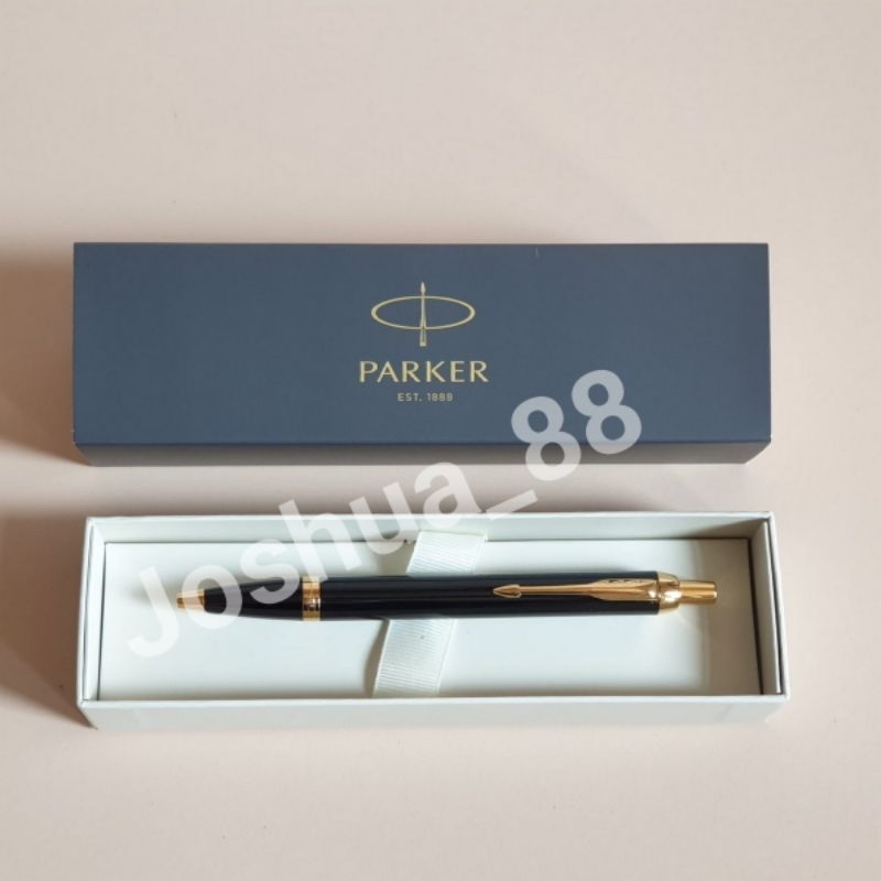 

Pulpen Parker Original NEW IM Black Gold Bisa Ukir Nama Logo Sendiri