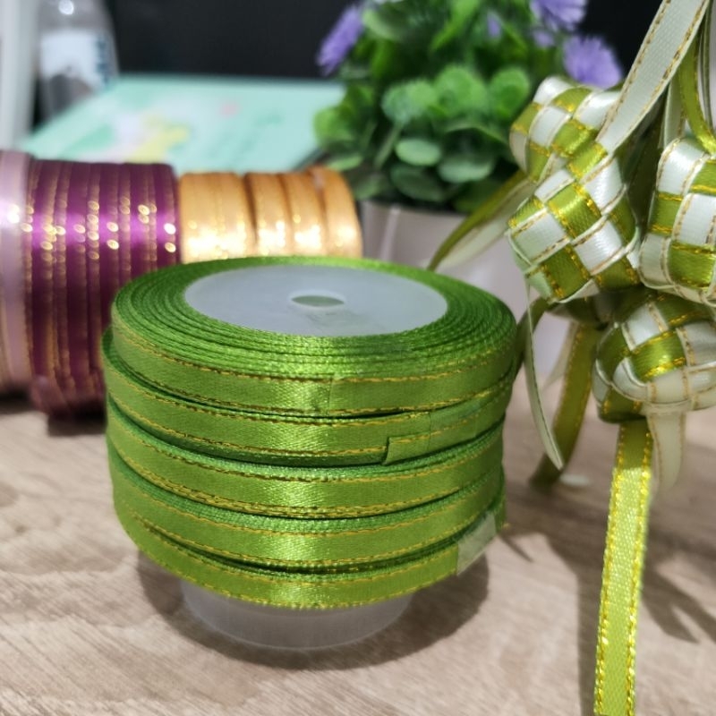 

Pita Satin List Gold 1/4inc (±6mm) 20yard