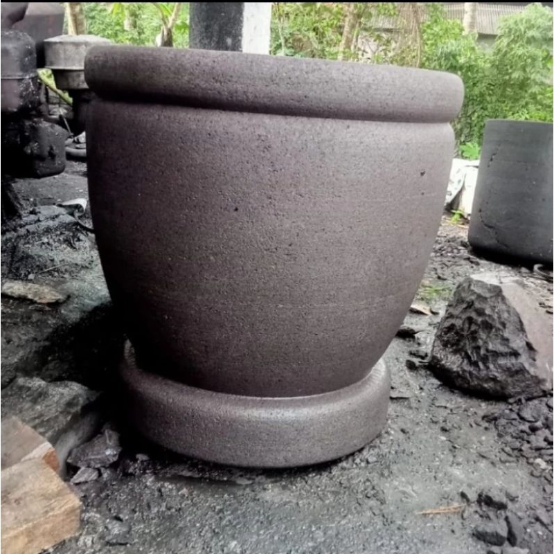 Pot Unik besar tinggi 60 cm