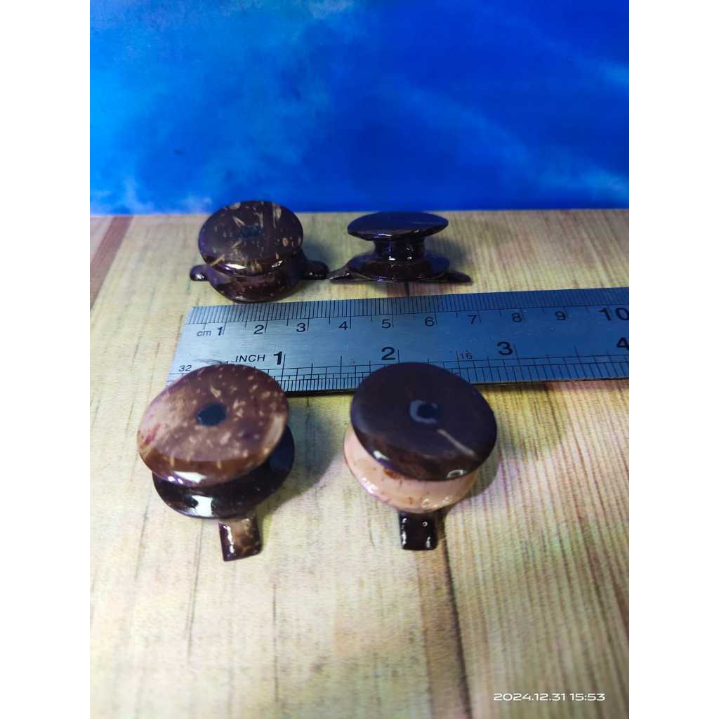 Tokos gulungan Kayu Bulat Pernis Besar dan kecil