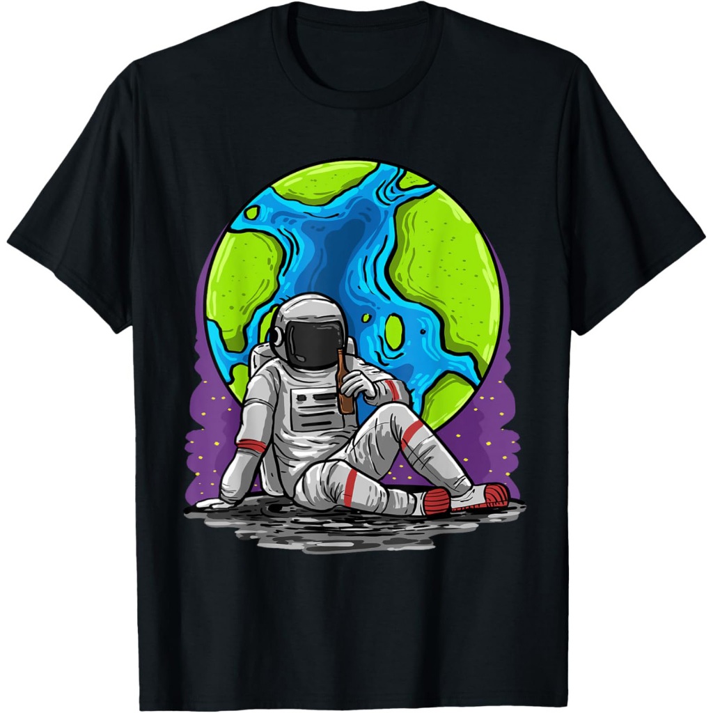 Astronot Bir Bumi Lucu Spaceman Minum Alkohol Kado T-Shirt