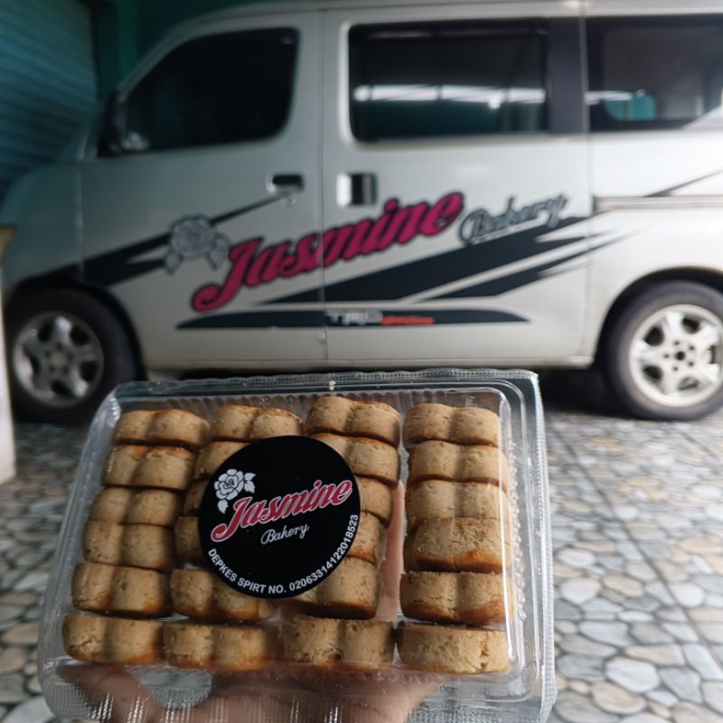 

kue kering kacang premium by JASMINE BAKERY ,kue lebaran 250gram