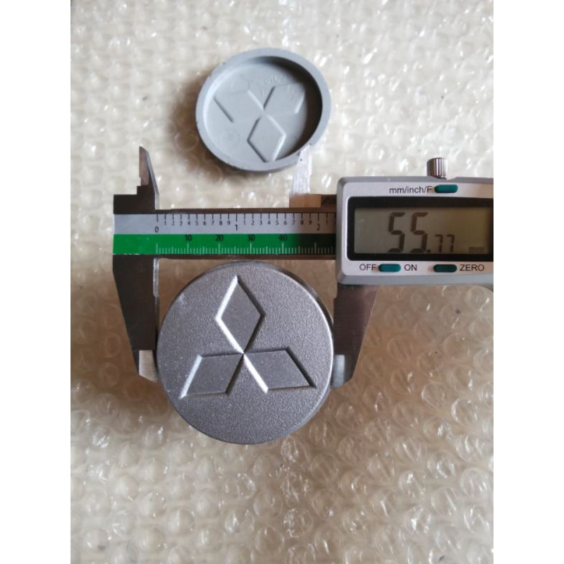 dop roda / tutup velg mobil mitsubishi kuda original