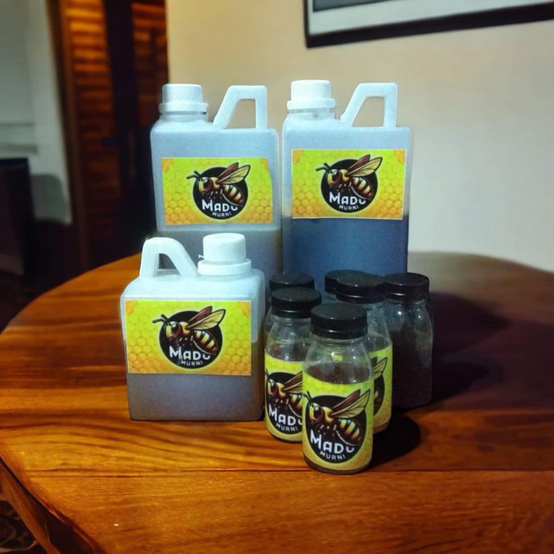 

Madu hutan hitam Asli100% / Madu Murni Tanpa Campuran Bergaransi