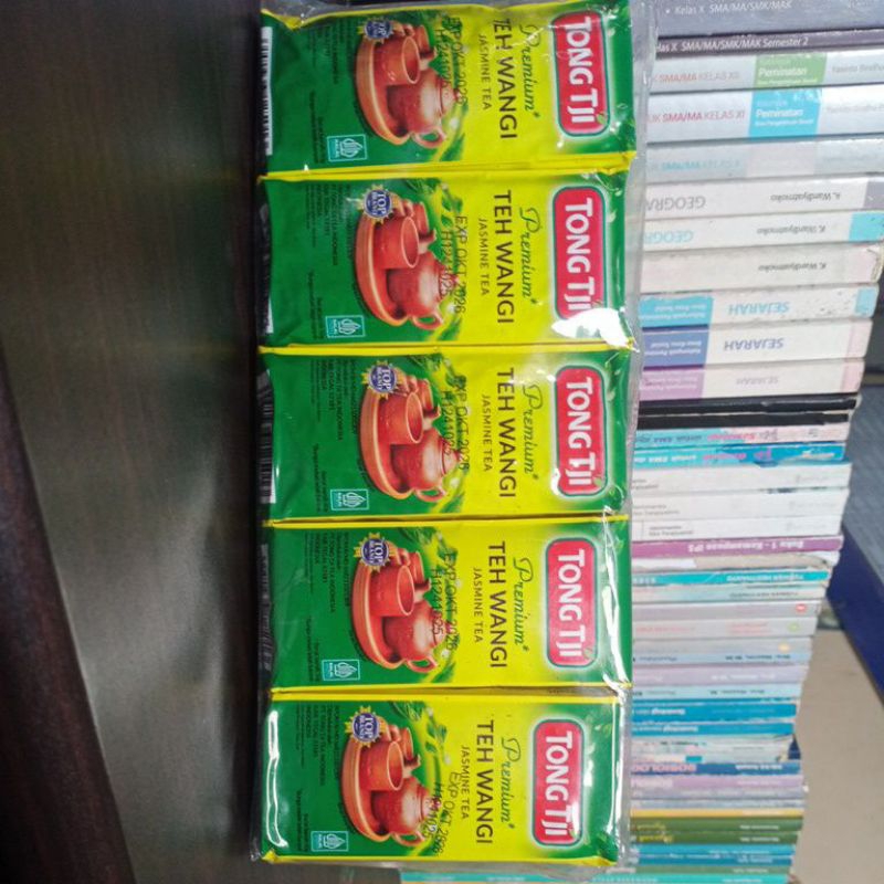 

Tong Tji Premium Teh Wangi 1Slop Isi 10x50gram
