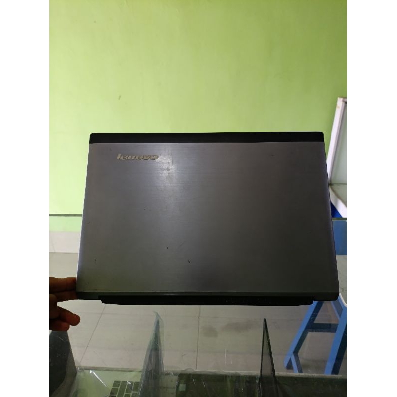 Lenovo V470 Core i7 2th gen ram 4gb minus