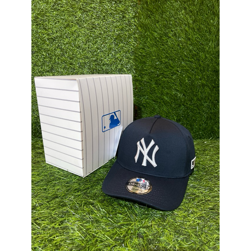 Logo NY Putih Bahan Navy/Topi Premium MLB