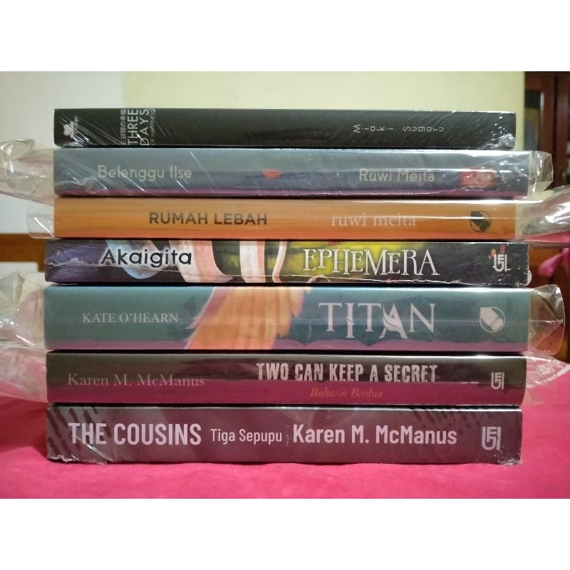 preloved buku novel Rumah Lebah, Belenggu Ilse, Ephemera, 3 Days of Happiness