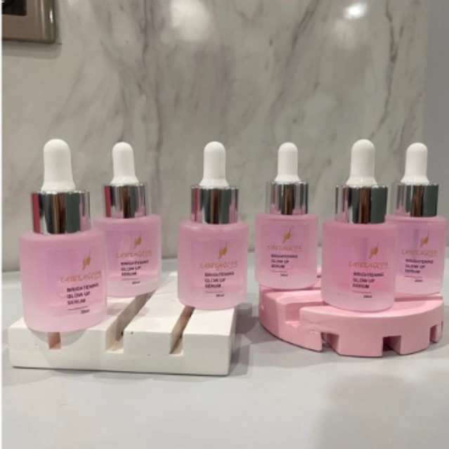 BRIGHTENING GLOW UP SERUM