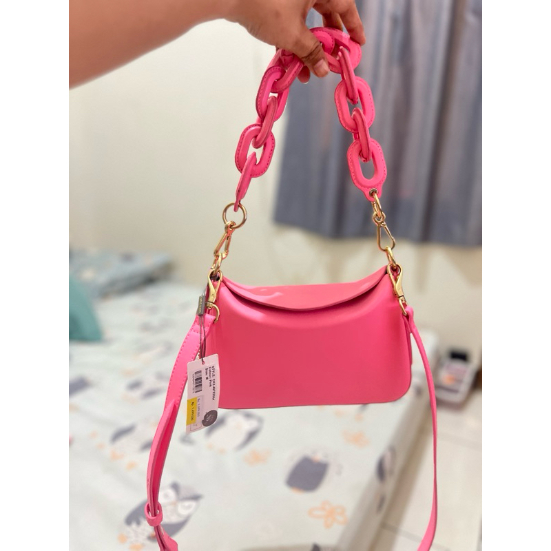 NEW Bag CHARLES AND KEITH ORIGINAL 100% pink soft
