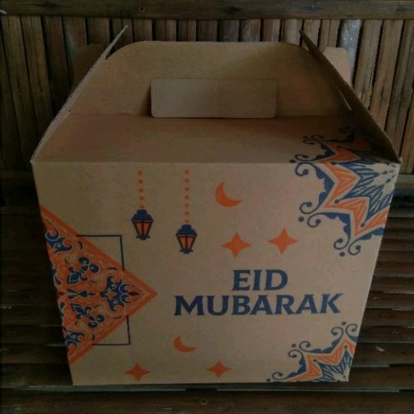 

Box Hampers 26x30x26 Lebaran Kardus Parcel Hari Raya Eis Mubarak