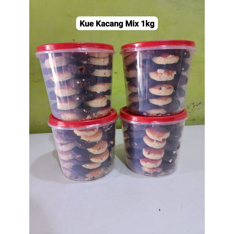 

Kue Kacang Mix Asli Jember ±1kg