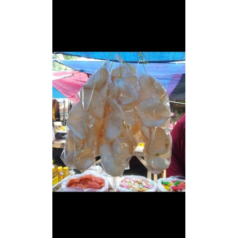 

krupuk udang khas kwanyar madura