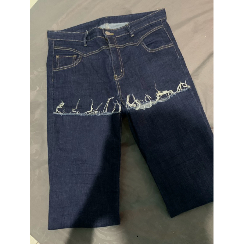 Preloved jeans cutbray rawis
