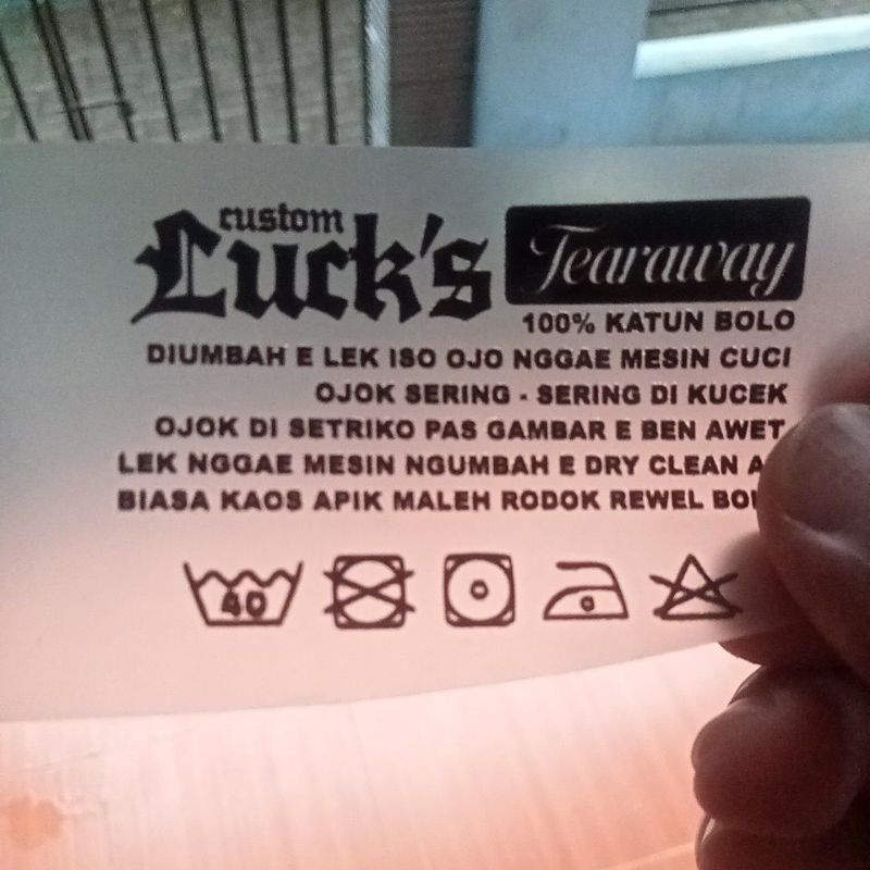 

label press tearaway