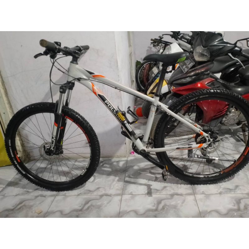 sepeda gunung Polygon xtrada 5