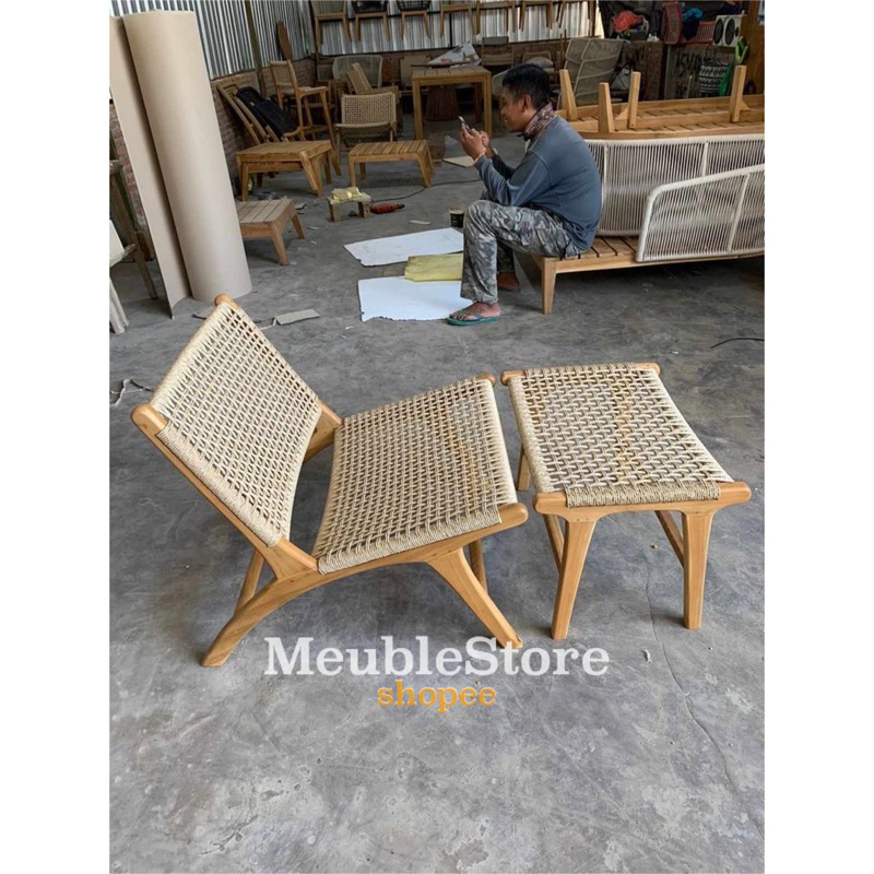 kursi santai outdoor rotan minimalis