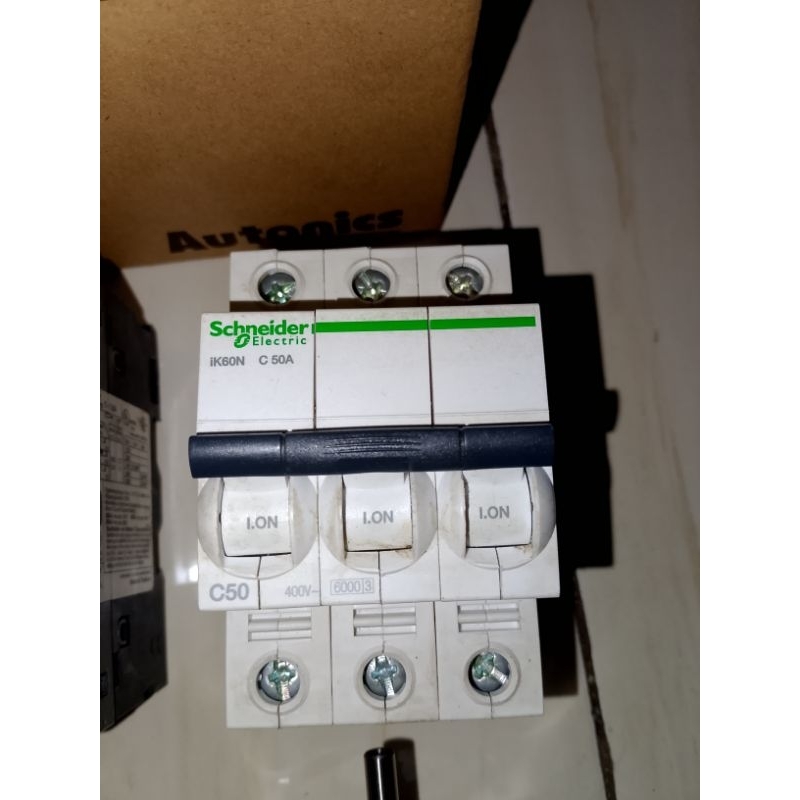 MCB Schneider 50Ampere IK60N