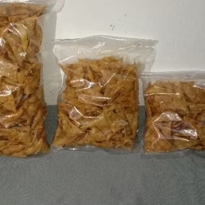 

kulit pangsit pedas daun jeruk berat 135gr