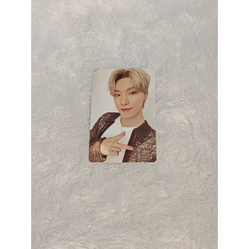 [READY STOCK] PHOTOCARD SEVENTEEN OFFICIAL DINO GOING SEVENTEEN