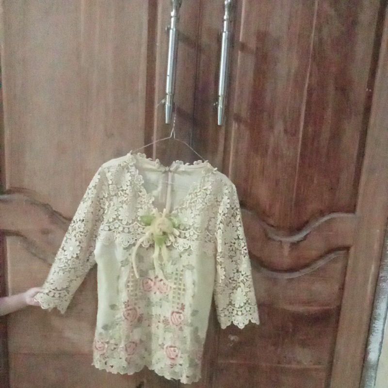 atasan  brokat pesta preloved