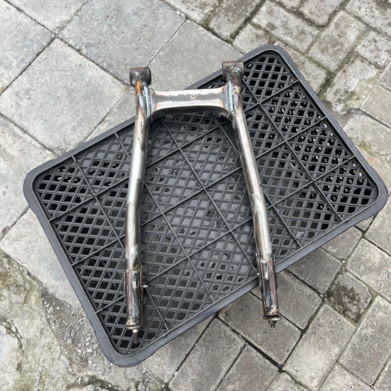 ARM NINJA RR ORIGINAL PNP GL 100 SWING ARM NINJA RR PNP GL 100 MODIF JEMBATAN & DUDUKAN SKOK