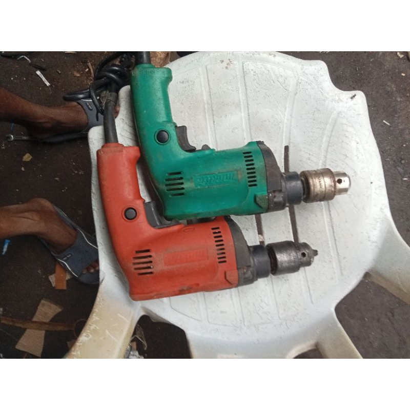 bor 13mm maktec mt811 kondisi second Masih normal semua