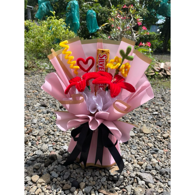 

Buket Coklat/Buket Bunga Kawat Bulu/Buket Ulangtahun Kado Chocolate