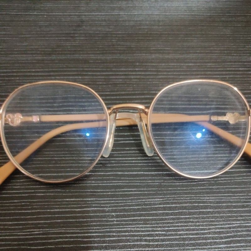 Lensa Kacamata Essilor