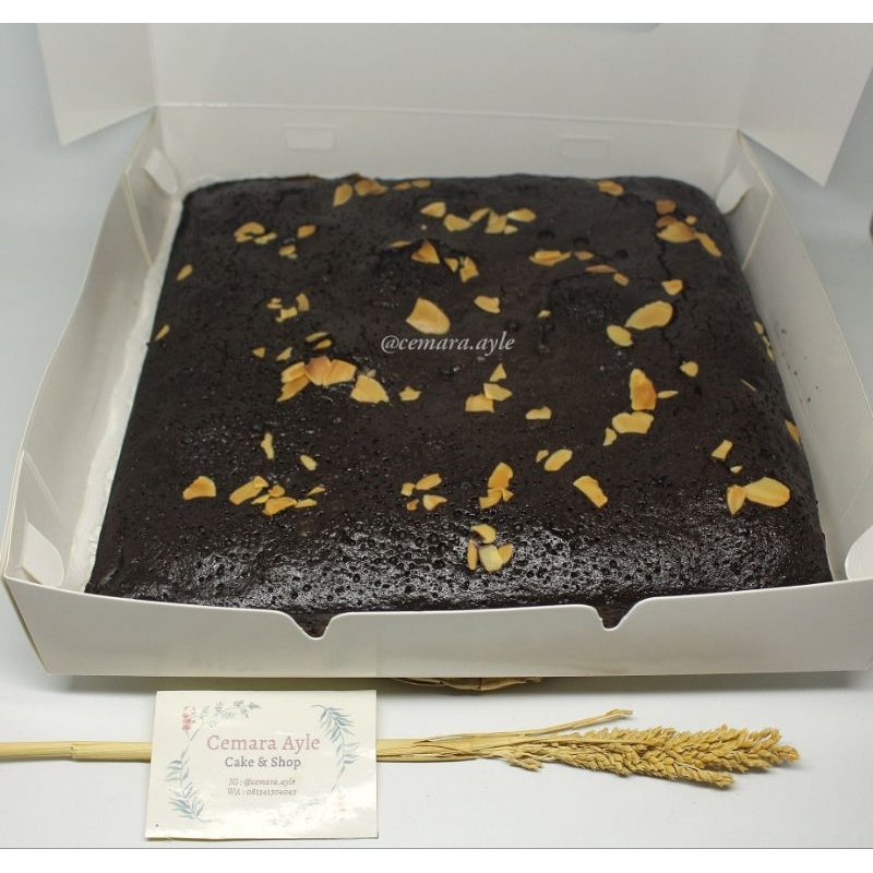 

Fudgy Brownies 20x20 cm