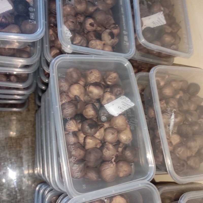 

Premium blackgarlic grade