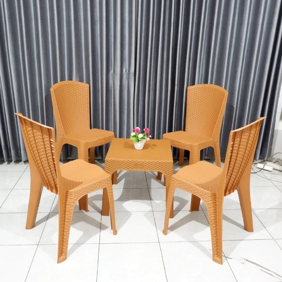 Meja Dan Kursi Makan Rotan Plastik Apollystar - Meja