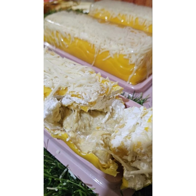 

PANCAKE DURIAN ROLL PREMIUM
