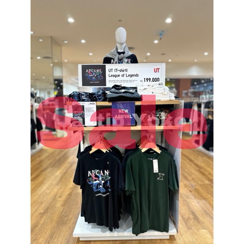 SALE MEN / WOMEN UT League of Legends Lengan Pendek UNIQLO