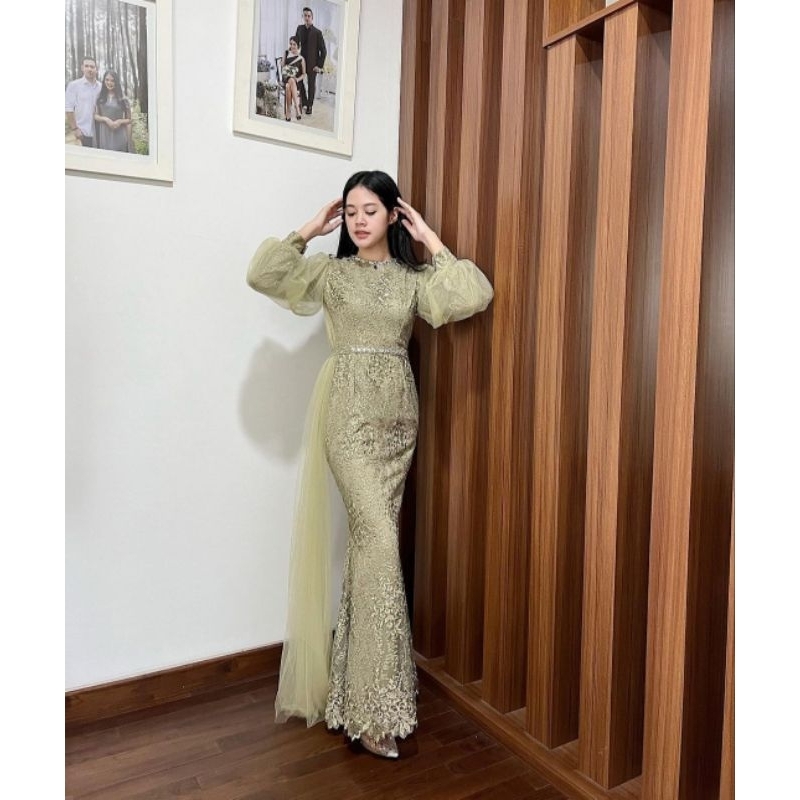 gaun DRES PRELOVED AMR THE LABEL ,mulus like new