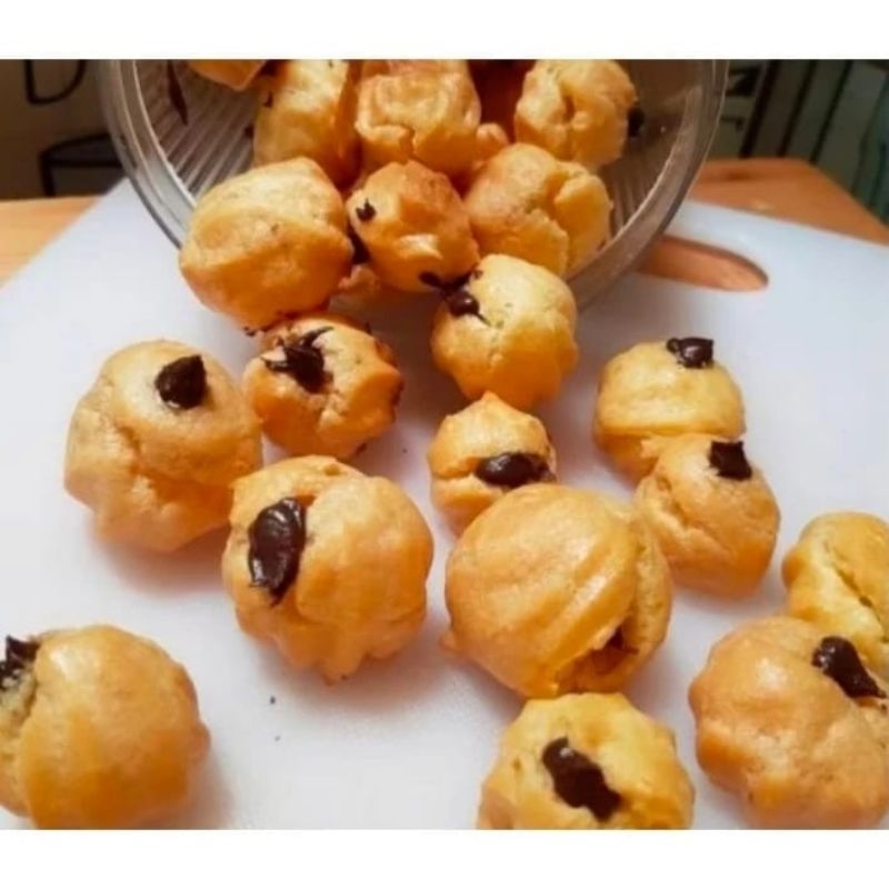 

snack soes coklat / soes isi coklat