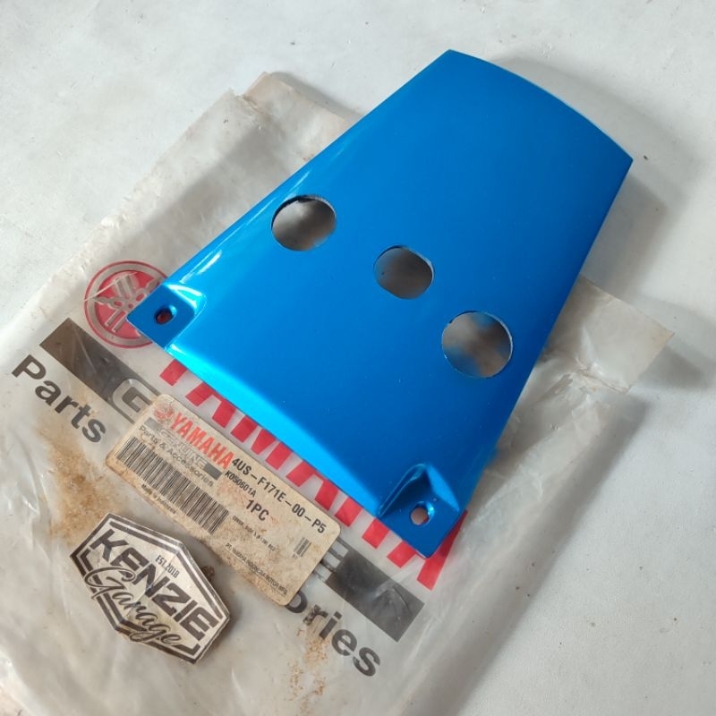 Sambungan Pet Pad Cover Tail Body Yamaha F1ZR FIZR Biru BC3 Original YGP