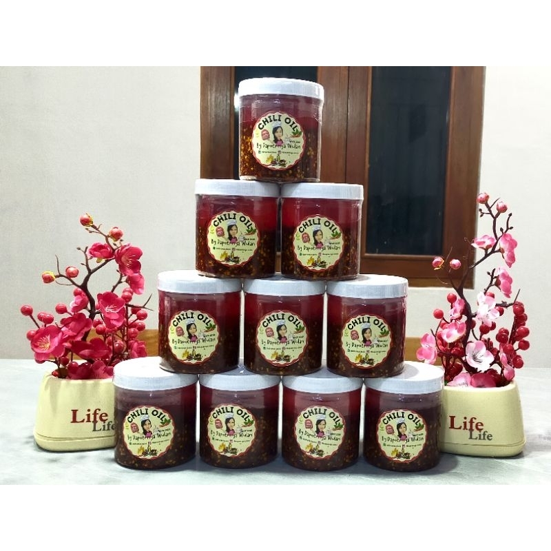 

Halal...chili oil ebi spesial 520 gram