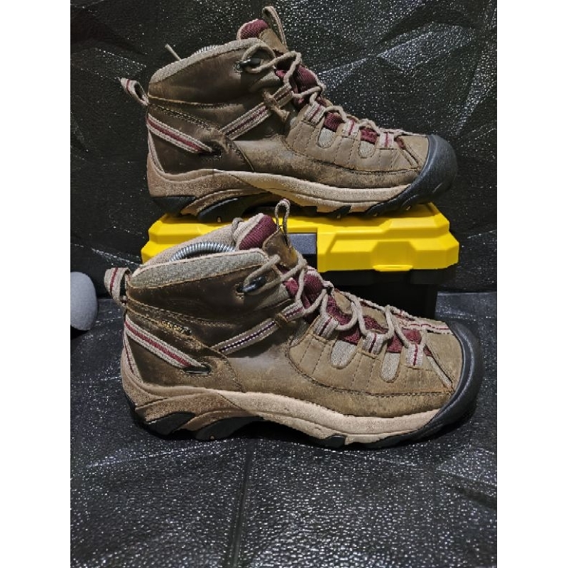 sepatu second outdoor keen
