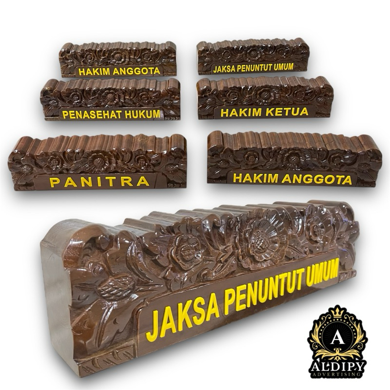 

Papan Nama Meja Ukir Motif Bunga + Nama Akrilik Leter