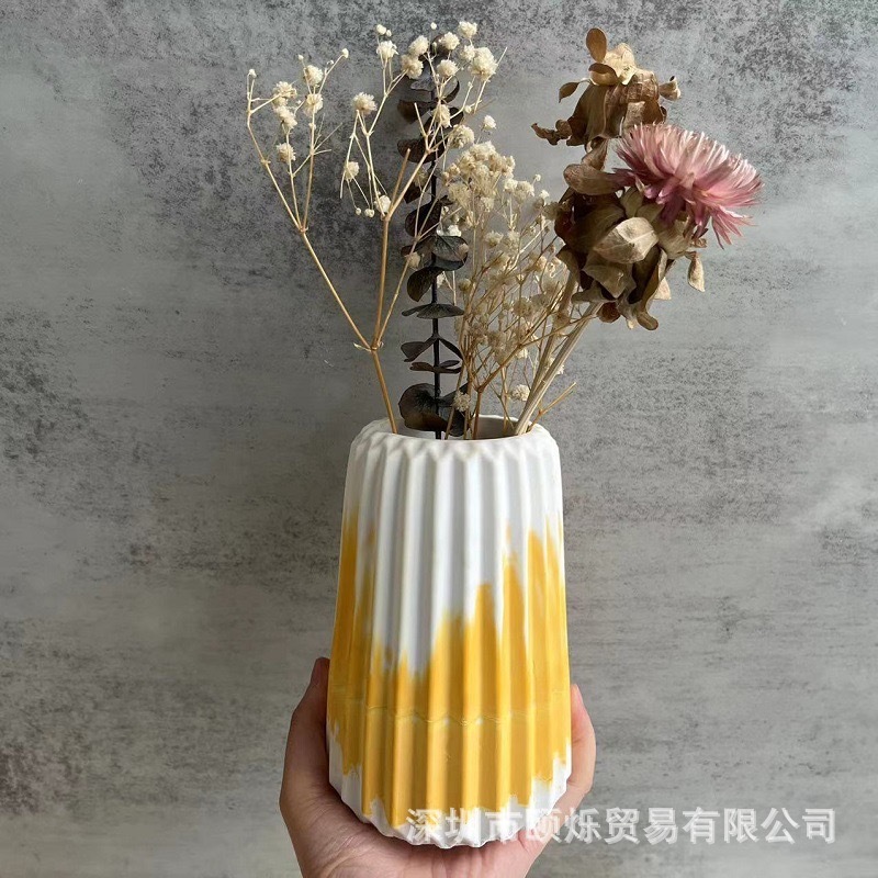 Malili | Cetakan Silikon | Cetakan Semen | Cetakan Resin | Cetakan Vas Tinggi Besar Gerigi Kuning