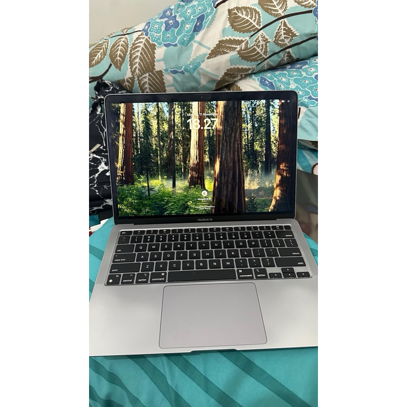 Macbook M1 2020