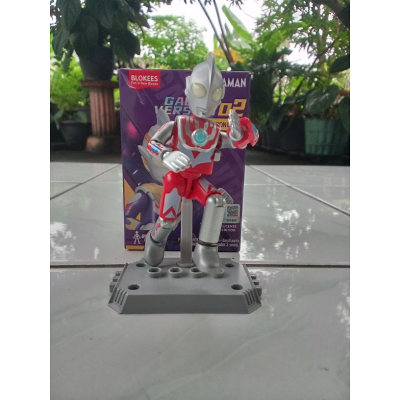 Blokees Ultraman Galaxy Version 02 (Ultraman Ribut)