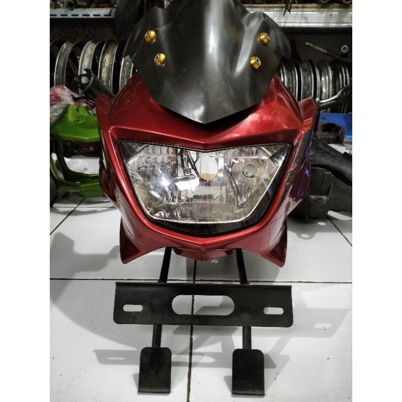 Batok set lampu depan ninja 150r barong