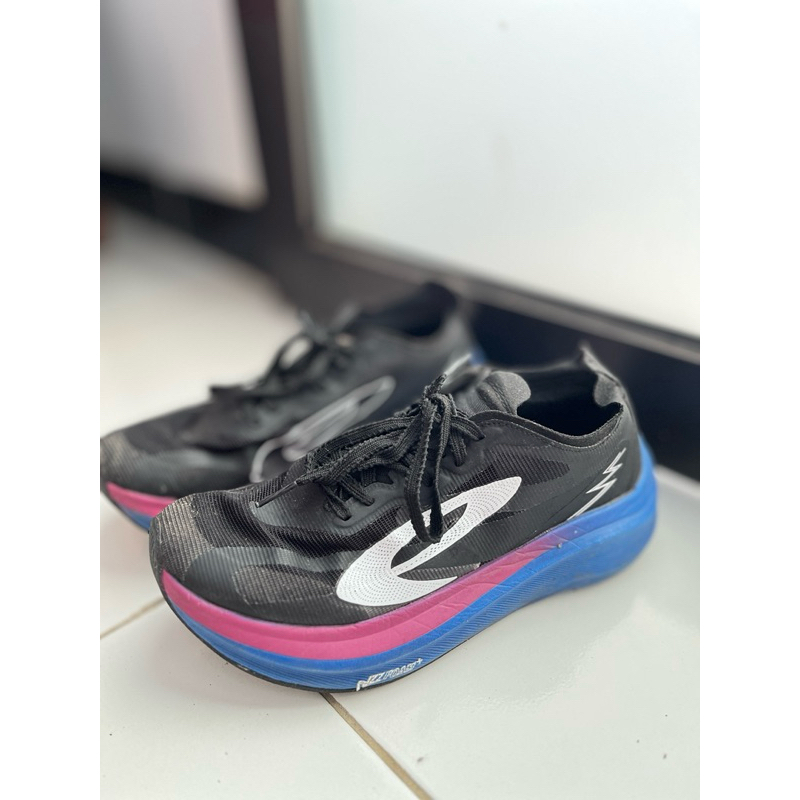 (Preloved) Nineten Haze Fuzz Lite 39