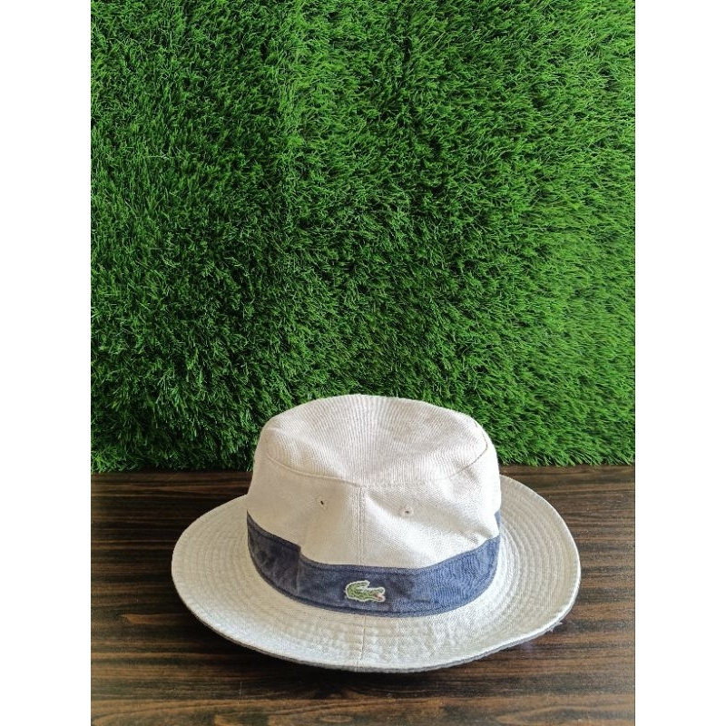 Topi pantai wanita pria